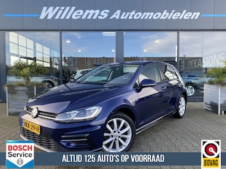 Volkswagen Golf 1.5 TSI Highline Business R Adaptive Cruise Control , Stoelverwarming