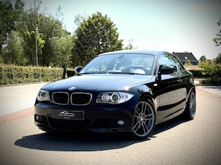 BMW 1-serie Coupé 125i High Executive AUT / M-SPORT / PANO / SHADOW / VOL!!!