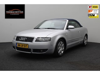 Audi A4 Cabriolet 2.4 V6 Exclusive 2002 | Elektrisch Bedienbare Kap | Elektrisch Verstelbare Stoelen | Lichtmetalen Velgen | Climate Control | Stuurwiel Bediening | Parkeersensoren | 2 Sleutels | Nationale Autopas