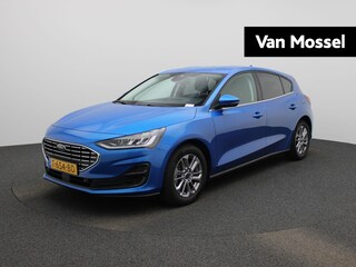 Ford Focus 1.0 EcoBoost Hybrid Titanium | Apple Carplay / Android Auto | LED Koplampen | Privacy Glass | Lichtmetalen Velgen |