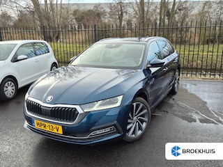 Skoda Octavia Combi 1.4 TSI iV PHEV Business Edition Plus 204 PK DSG/AUTO | Head-up Display | Trekhaak | Parkeer assistent | Stoel/stuur verwarming | apple carplay /Android auto | 18"LMV