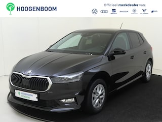 Skoda Fabia 1.0 TSI Ambition | Parkeersensoren | Adaptieve cruise control | CarPlay | Airco | Elektrisch inklapbare buitenspiegels |