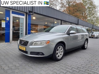 Volvo V70 2.5T Telefoon Navi Clima Cruise High performance sound 16 inch Origineel Nederlands CD Wisselaar