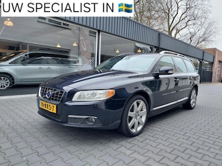 Volvo V70 2.0 Limited Edition 191.000KM !!!!! Leer Navi Clima Cruise PDC Spoiler Trekhaak Telefoon High performance sound 18 inch