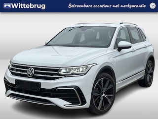 Volkswagen Tiguan 1.4 TSI 245pk eHybrid R-Line Business+ / Panoramadak / IQ LED / Voorstoelen verwarmbaar / Elec. trekhaak / 20'' LMV