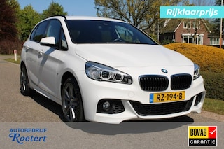 BMW 218I 136pk Executive automaat ECC/cruise/navi/BT/lichtmet.velgen