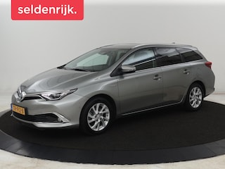 Toyota Auris 1.8 Hybrid Executive | Stoelverwarming | Half leder | Navigatie | Keyless | Climate control | Cruise control | Parkeerhulp