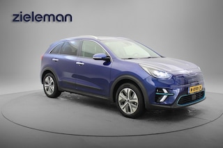 Kia Niro EV DynamicPlusLine 64 kWh - Carplay, Navi, Cruise, Dakraam, Half Leer, Camera, Stoelverw. SOH 100%