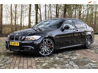 BMW 320i High Executive