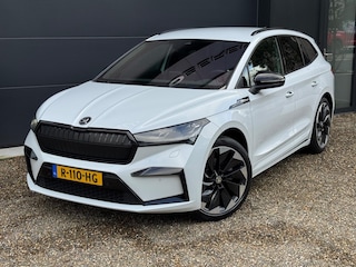 Skoda Enyaq iV 60 Sportline 180 pk | Trekhaak | Stuur-/stoelverwarming | 1e Eig | NL auto | SoH 95,5%