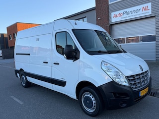 Renault Master T33 2.3 dCi L2H2 Générique! 3-Pers.! Nwe APK!