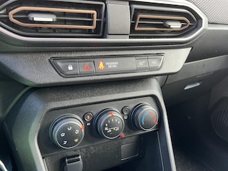 Dacia Sandero Stepway 1.0 TCe 100 ECO-G Expression / PACK ASSIST / EXTRA GARANTIE / EXTRA ONDERHOUD / INFO VERKOOP