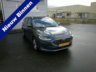 Ford Focus Wagon 1.0 EcoBoost Hybrid Titanium Staat in Hoogeveen