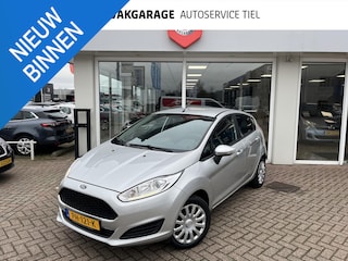 Ford Fiesta 1.0 Style Essential Zeer nette Nederlandse auto, incl. boekjes! Navigatie, Start/Stop systeem, airconditioning, centrale deurvergrendeling met afst.bediening, elektrische ramen