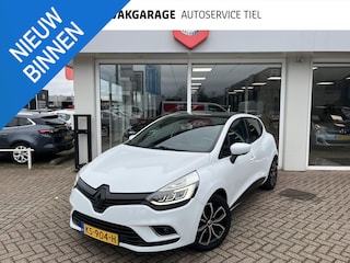 Renault Clio 0.9 TCe Intens Schitterende Clio incl: Navigatie, Climate control, Cruise control, Parkeerhulp camera incl parkeersensoren achter, LM velgen, Privacyglass