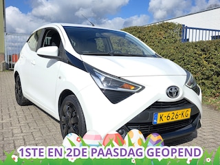 Toyota Aygo 1.0 VVT-i x-play, Camera, Carplay! 31-12-2020! Zondag OPEN!