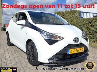 Toyota Aygo 1.0 VVT-i x-play, Camera, Carplay! 31-12-2020! Zondag OPEN!
