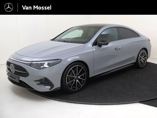 Mercedes-Benz CLA 180 Business Solution AMG Nightpakket - Panoramadak - 19 Inch - Trekhaak - Elektrische Stoelen