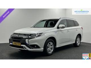 Mitsubishi Outlander 2.4 PHEV Pure NAVI CAMERA CARPLAY ECC CRUISE STOELVERWARMING.