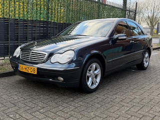 Mercedes-Benz C-klasse 200 CDI Elegance 2002 Zwart AUTOMAAT