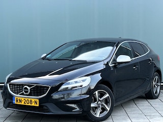 Volvo V40 BWJ 2018 | 2.0 D3 150PK R-DESIGN | TREKHAAK | PANO DAK | LEER | CAMERA A | CLIMA | NAVI | STOELVERW | PREMIUM AUDIO