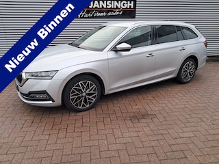 Skoda Octavia Combi 1.0 TSI Business Edition NIEUW MODEL!! | Clima | Cruise control | LM Velgen | Ndl auto | Navigatie | PDC voor en achter | RIJKLAARPRIJS INCL 12 MAANDEN GARANTIE EN BEURT