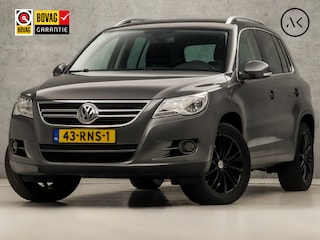 Volkswagen Tiguan 1.4 TSI Sport&Style 150Pk (NAVIGATIE, CLIMATE, GETINT GLAS, TREKHAAK, SPORTSTOELEN, CRUISE, PARKEERSENSOREN, NIEUWE APK, NIEUWSTAAT)