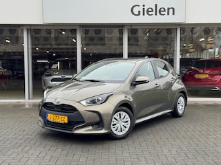 Toyota Yaris 1.5 VVT-i 125pk Active | Apple CarPlay/Android auto, Adaptive cruise control, Airconditioning, Oxyde bronze