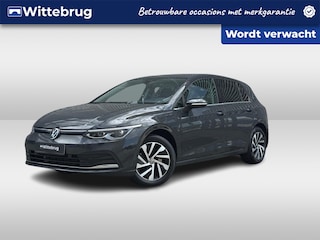 Volkswagen Golf 1.4 eHybrid 204pk DSG Style / Memory Seat Bestuurdersstoel / Navigatie / App-Connect / Stuur & Stoelverwarming / 16" LMV
