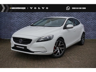 Volvo V40 1.5 T2 Kinetic | Trekhaak | Bi-Xenon | Stoelverwarming | Navigatie | Bluetooth | climate | regen sensor |