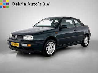 Volkswagen Golf Cabriolet 1.8 1ste eigenaar NL auto 100% Documentatie / Stuurbekrachtiging / Lmv. / Centrale vergrendeling / Apk 09-2027