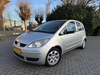 Mitsubishi Colt 1.3 Invite, AIRCO, LM-velgen 15"& all-season banden, Trekhaak, NAP