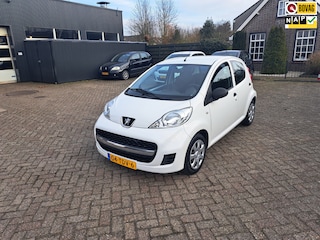 Peugeot 107 1.0-12V XR