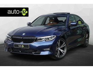 BMW 330i High Executive / Panoramadak / H&K / Head Up