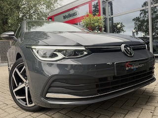 Volkswagen Golf 1.5 eTSI 150PK AUT. *!* RADAR/ HuD/ 18 INCH/ MASSAGE/ CAMERA *!*