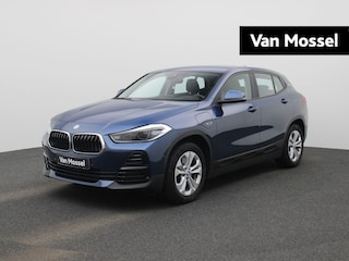 BMW X2 xDrive25e Aut. | Head up Display | Navigatie | Camera | Climate Control | Led Verlichting |