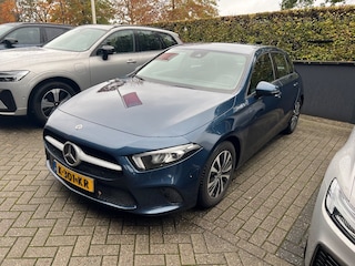 Mercedes-Benz A-klasse 180 Business Solution VERWACHT | Cruise Control | Stoelverwarming | Camera | Navi | LMV | LED | Airco