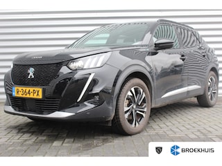 Peugeot 2008 50KWH 136PK GT PACK AUTOMAAT / NAVI / LEDER / CLIMA / PDC / 17" LMV / CAMERA / / KEYLESS / FULL-LED / FULL OPTIONS / NIEUWSTAAT !!