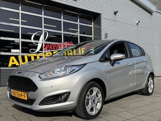 Ford Fiesta 1.0 Style Ultimate - Navigatie I Airco I LED I Xenon I PDC I Sport velgen I Dealer onderhouden