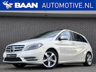 Mercedes-Benz B-klasse 200 Ambition | Panoramadak | Leder | Navigatie | | Dealeronderhouden | Nieuwe distributieketting |