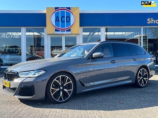BMW 5-serie Touring 520i Business Edition Plus | M-Sport | Orig. NL | M-Pakket | Laser verlichting |