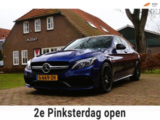 Mercedes-Benz C-klasse AMG 63 S Aut. | Keramische Remmerij | Panorama | Dealeronderhouden | Carbon-Pakket | Brilliant Bleu | Uniek
