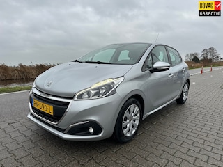 Peugeot 208 1.2 PureTech Blue Lion, Airco, Carplay, Cruisecontrol, Navigatie, PDC.
