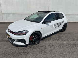 Volkswagen Golf 2.0 TSI GTI TCR