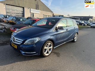 Mercedes-Benz B-klasse 180 Ambition NAV.+ Clima Bj:2012 NAP!