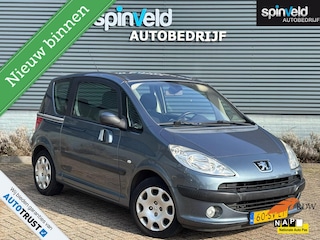 Peugeot 1007 1.6-16V Sesam Gentry BJ`06 NAP NL AUT Airco