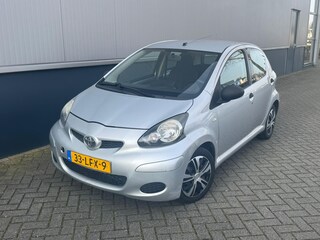 Toyota Aygo 1.0-12V Comfort Nieuwe Koppeling Airco carplay Nieuwe apk