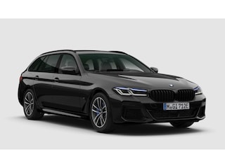 BMW 5-serie Touring 530e xDrive | M-Sport | Pano | Trekhaak | Laser | Harman Kardon | Memory | Driving Ass. Pro | HUD | Keyless