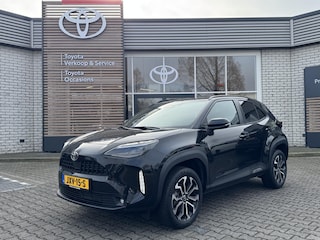 Toyota Yaris Cross HYBRID 130 EXECUTIVE PARK-SENSOREN BLIND-SPOT APPLE/ANDROID STOEL/STUURVERW 18"LM-VELGEN EL-ACHTERKLEP KEYLESS AD-CRUISE CAMERA