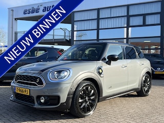 Mini Countryman 1.5 Cooper S E ALL4 Chili Navi Prof Camera Carplay Sportstoelen Harman Kardon Head Up Keyless Led Koplampen 18 Inch Extra Getint Glas